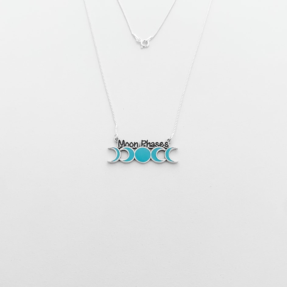 Gargantilha com Fases da Lua em Resina e "Moon Phases" - 60cm