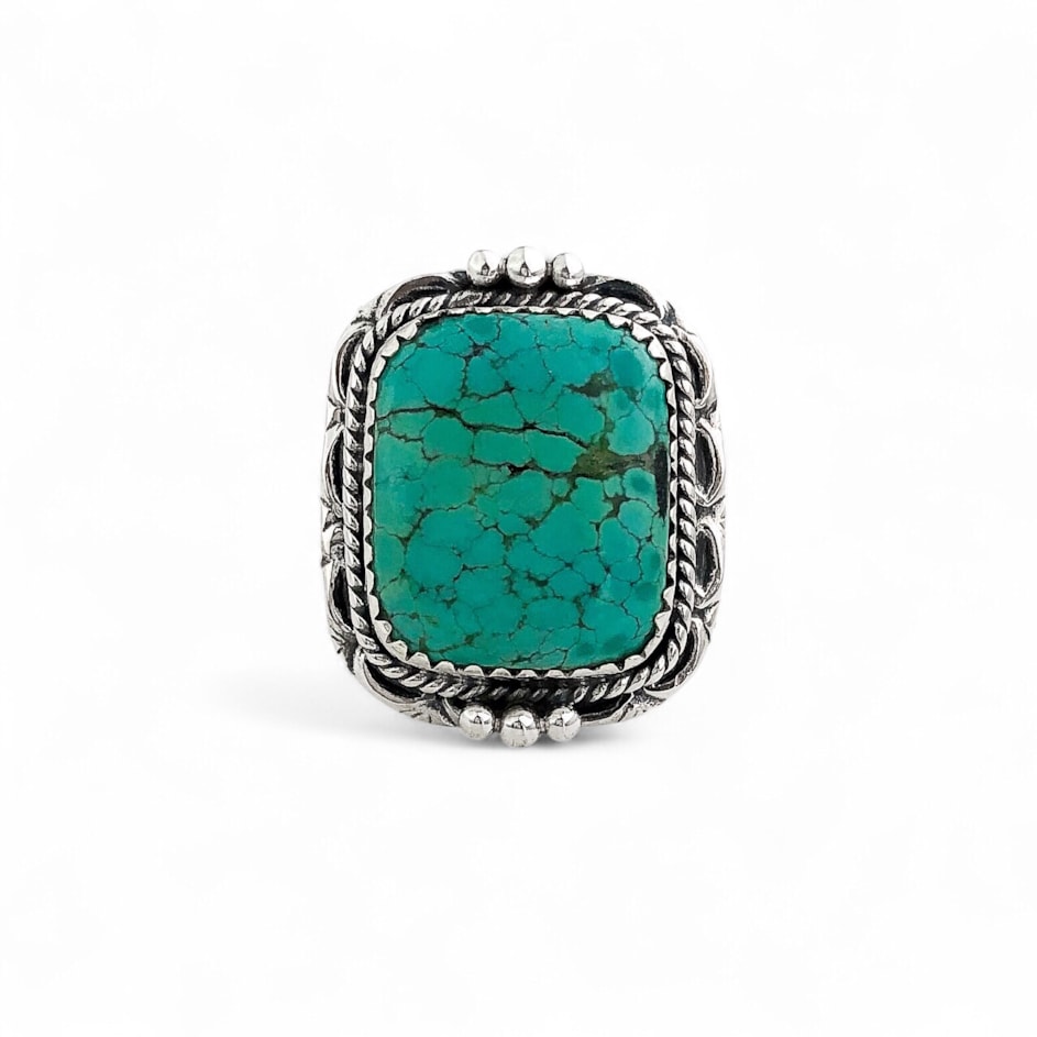 Anel de Turquesa com Bordas Trabalhadas