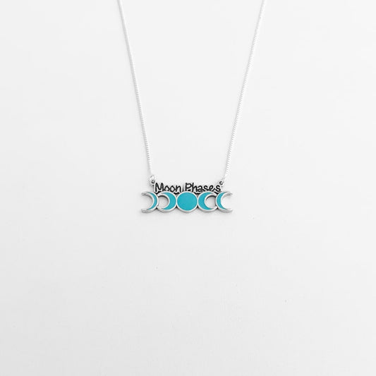 Gargantilha com Fases da Lua em Resina e "Moon Phases" - 60cm