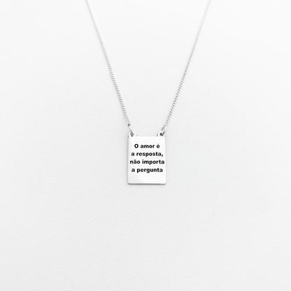 Escapulário "O amor é a resposta, não importa a pergunta" com Amazonita - 70cm