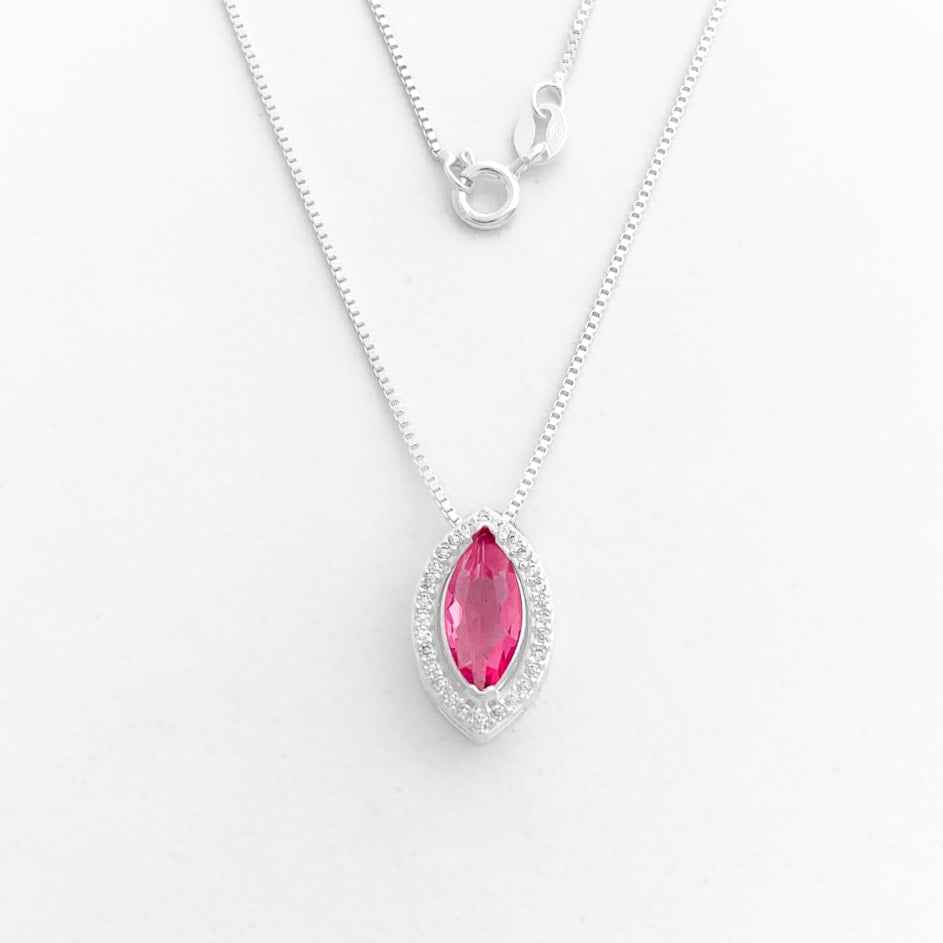 Gargantilha Rubi Rose Navete Cravejada com Zircônias Brancas – 45cm