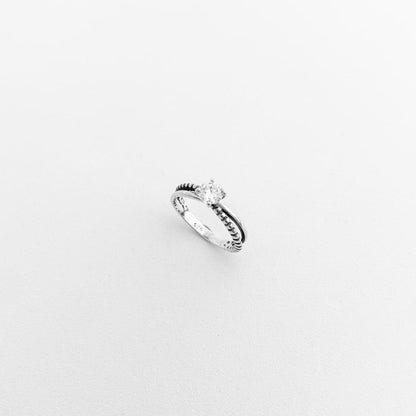 Anel Solitário de Aro Duplo com Zircônia