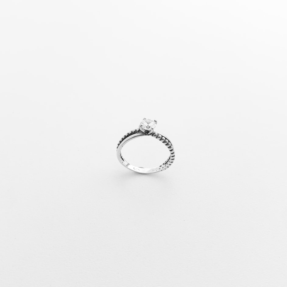 Anel Solitário de Aro Duplo com Zircônia