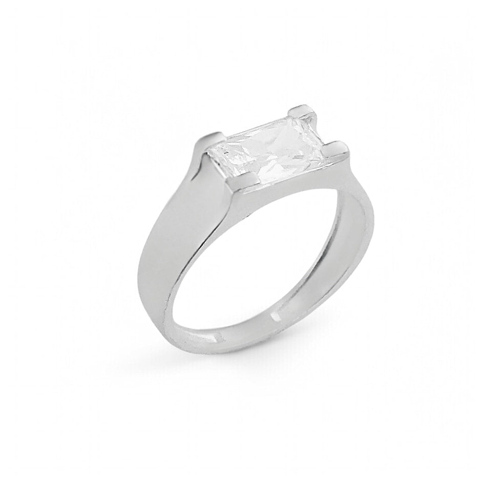 Anel com Zircônia Retangular