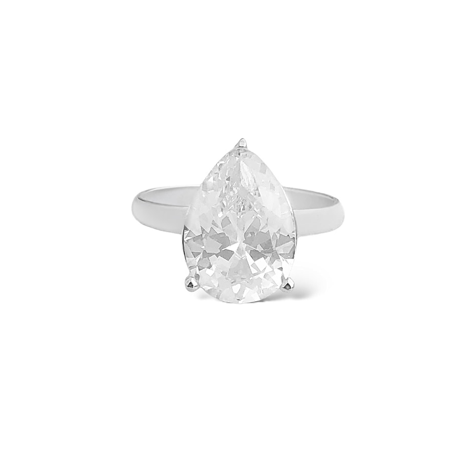 Anel com Zircônia em Gota