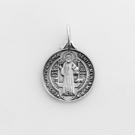 Pingente de São Bento